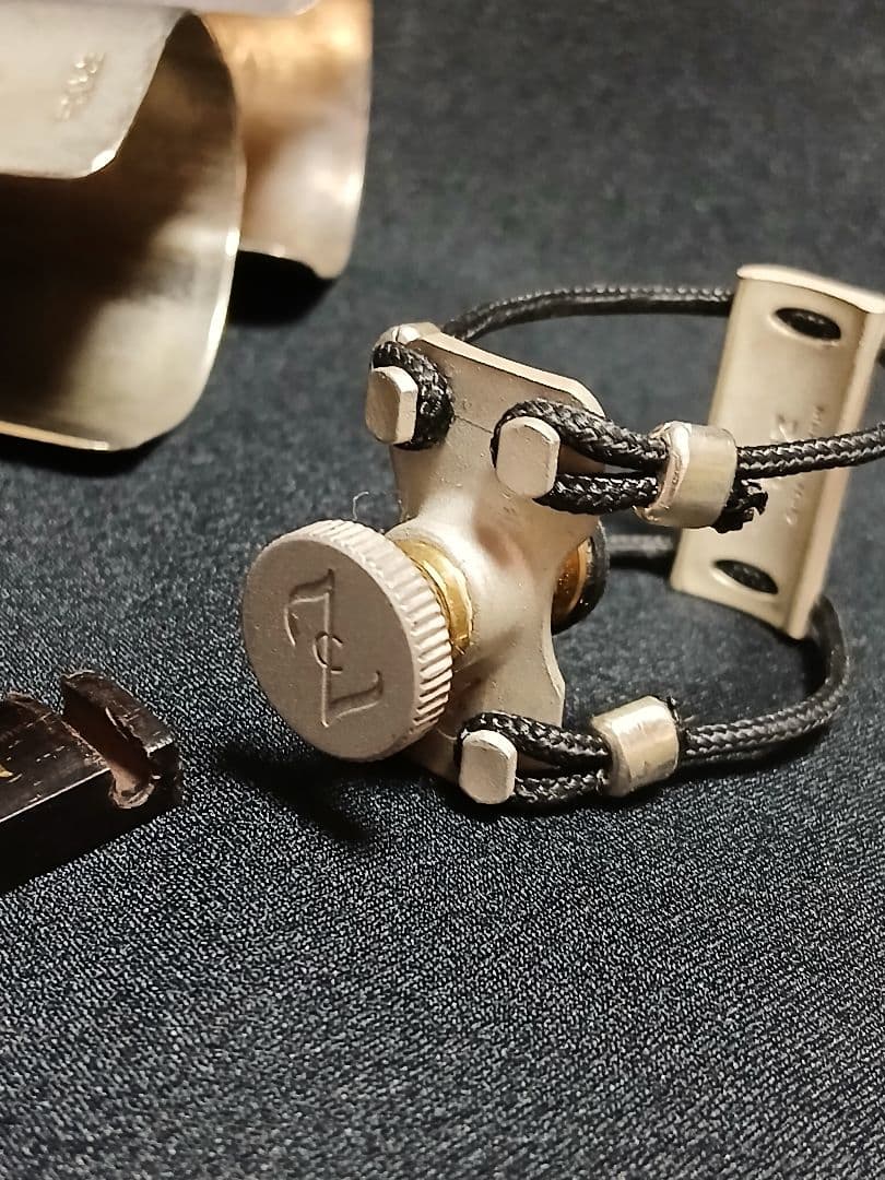 テナーサックス用 リガチャー Zac 総銀、エボニー/アルトサックス用紐付