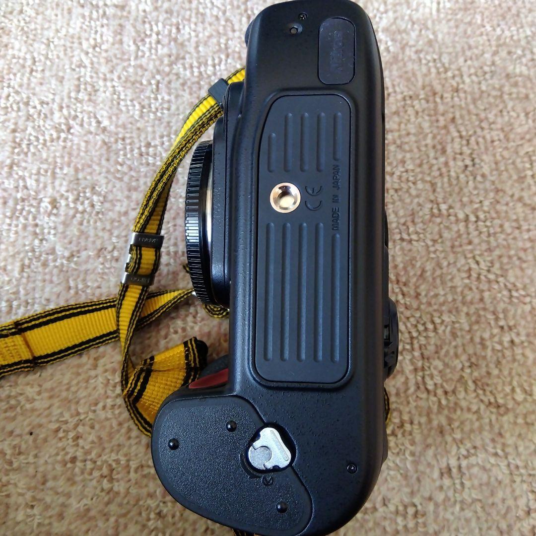 Nikon F100 一眼レフカメラ ＋MB15＋SB28