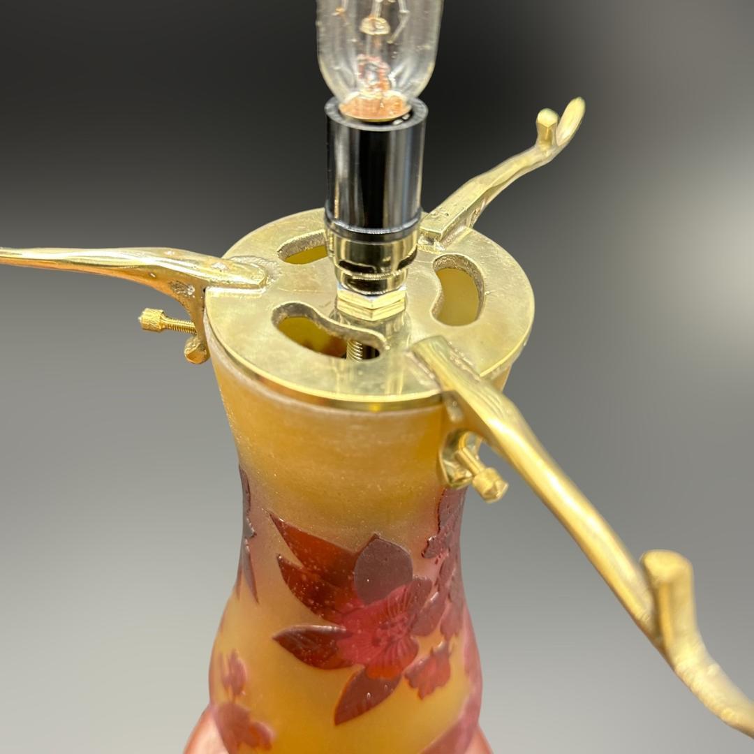 エミールガレ 二灯ランプ 林檎紋 カメオ彫り 被せガラス 高さ50cm