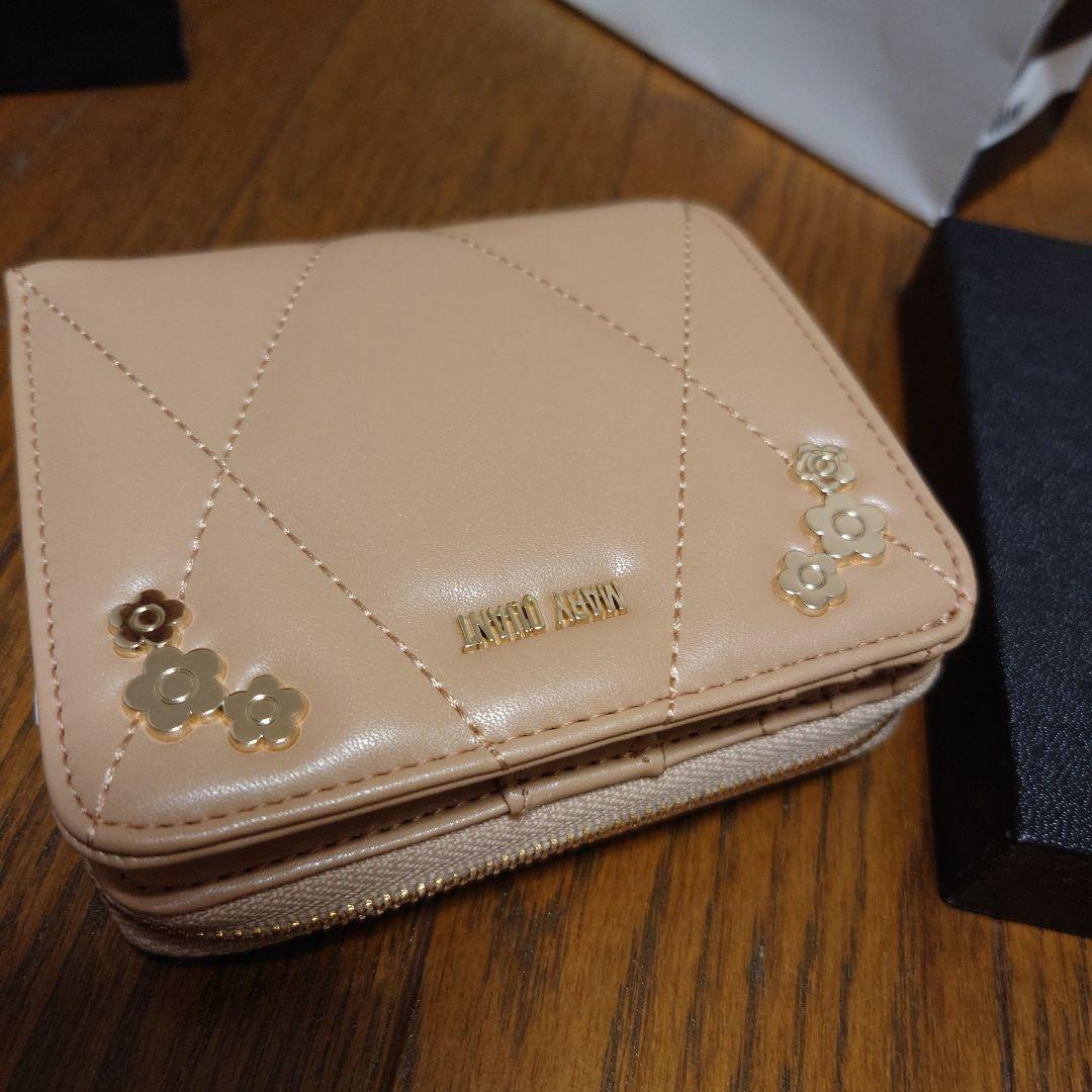 まゆみ様専用】マリークワント プチデイジーメタルキルト ウォレット