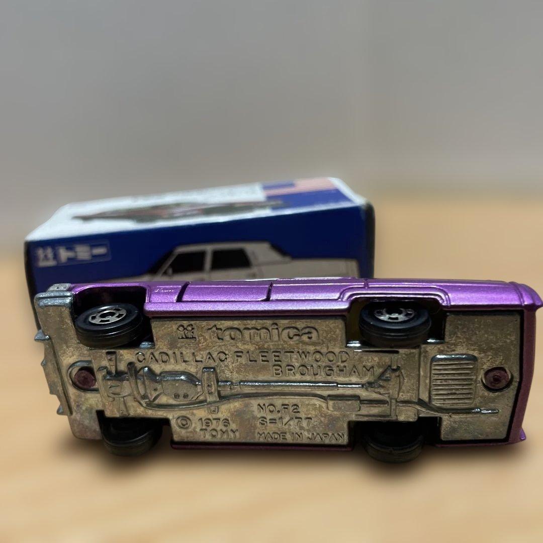 トミカ 青箱 キャデラック フリートウッド ブローアム