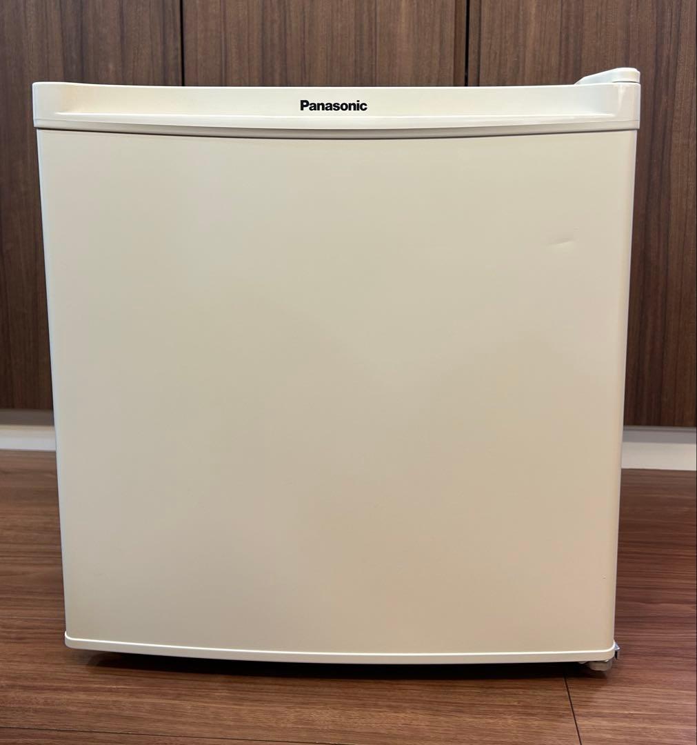 Panasonic ミニ冷蔵庫 NR-A50D-W 2022年製 45L Panasonic（パナソニック） 小型冷蔵庫 1ドア 右開き 45L NR-A50D-W