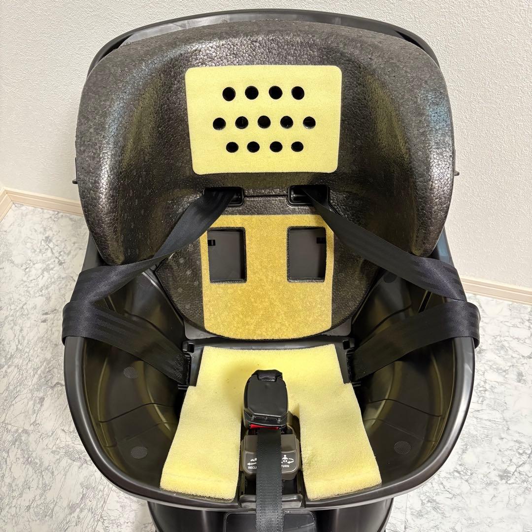 ほぼ新品✨西松屋限定 コンビ クルムーヴスマートisofixエッグショックNeo