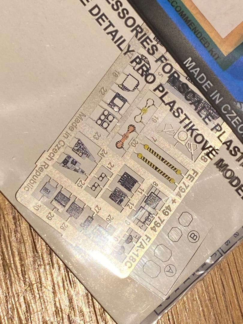 キネティック 1/48 F/A-18C ホーネット社外エッチングパーツセット