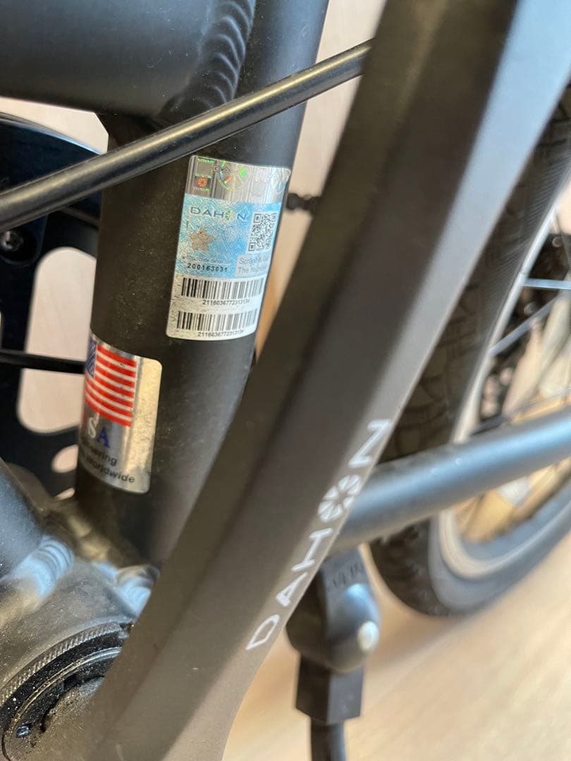 Dahon@Hit/折りたたみ自転車 20インチ ブラック 6 段変速