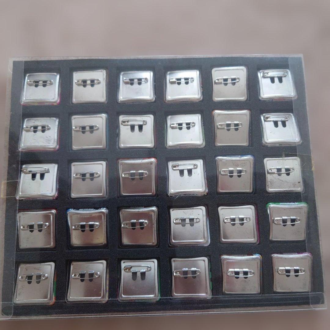 「激レア」ジャンプショップ缶バッチくじ ２０１０年大当たり缶バッチ３０個セット