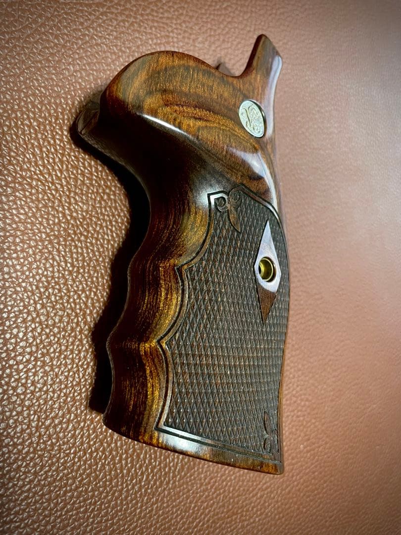 岡本様用　アルタモント　Ｋフレーム　実銃木製グリップ