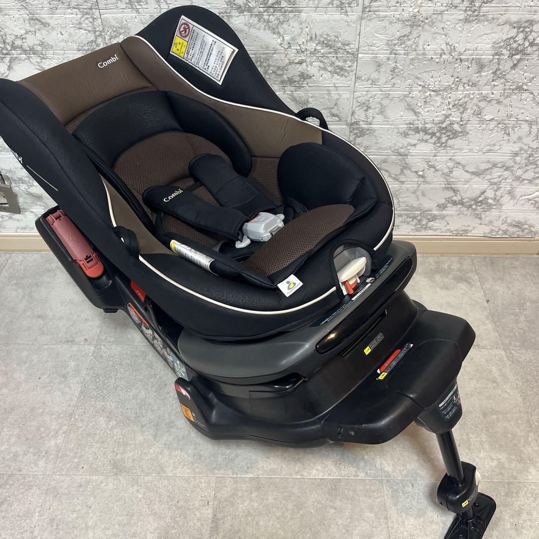 Combi コンビ ゼウスターンユーロ 回転式チャイルドシート 新生児〜【美品】