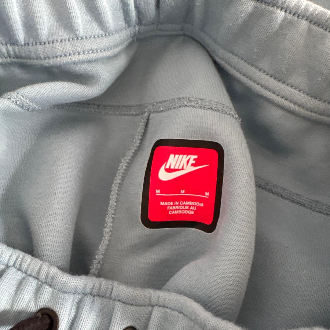 NIKE techフリース 水色