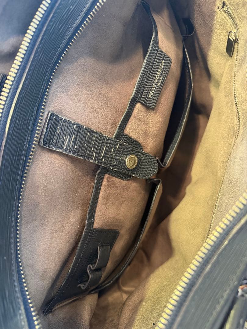 ピエールモルビダ　ビジネスバック