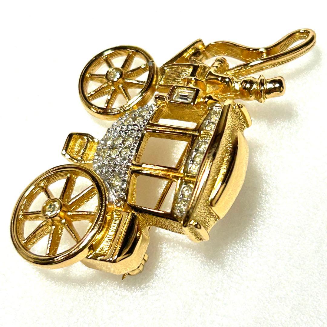 バーバリー Burberrys 【ヴィンテージ】 旧ロゴ ブローチ 馬車型