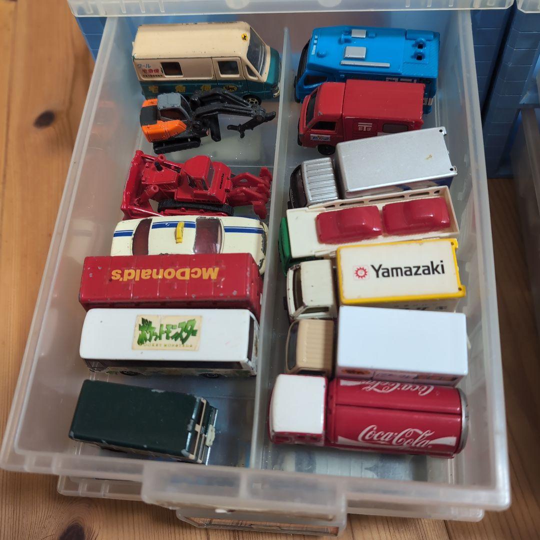 トミカ ミニカーセット 58台 収納引き出し付き