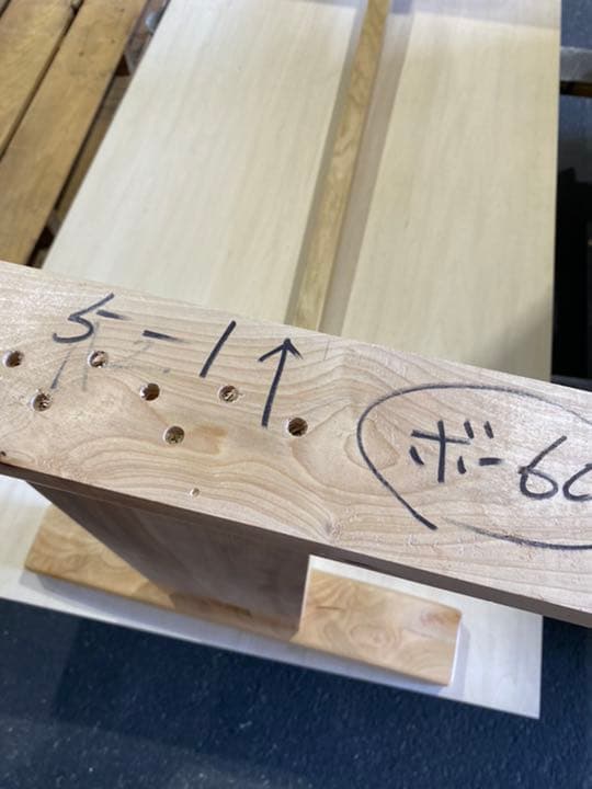 [即購入OK] 栃(とち)ダイニングテーブル　総無垢材極上杢　新品未使用