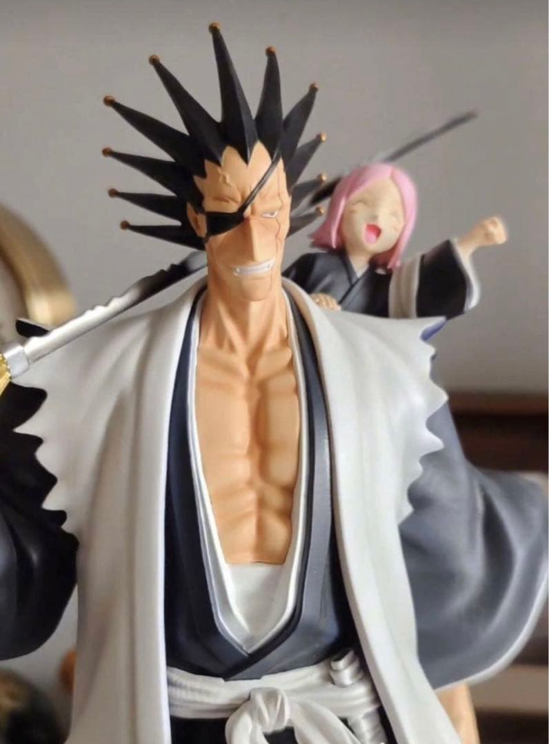 更木剣八 草鹿やちる　ブリーチ BLEACH ガレージキット  フィギュア