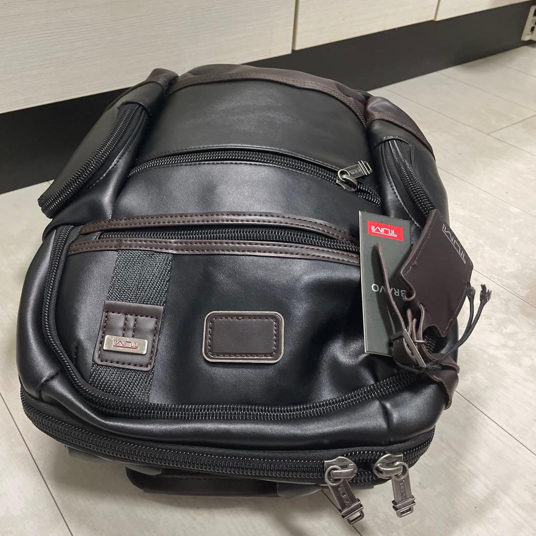 新品　TUMI VAVA ビジネスバッグ 黒/茶 レザー　BRAVO