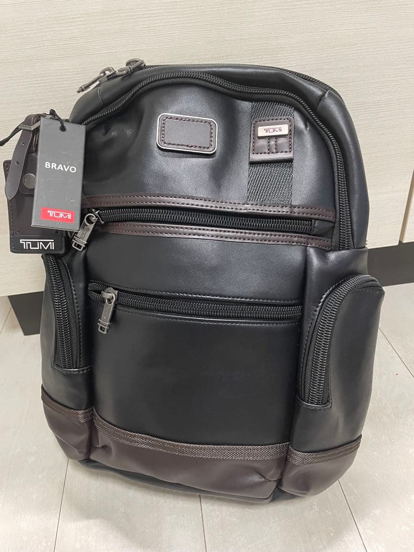 新品　TUMI VAVA ビジネスバッグ 黒/茶 レザー　BRAVO