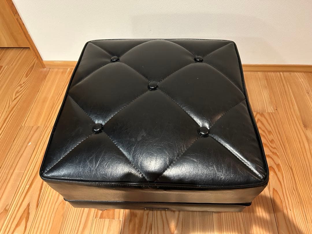 【値下げ・送料込】カリモク　60 オットマン　黒