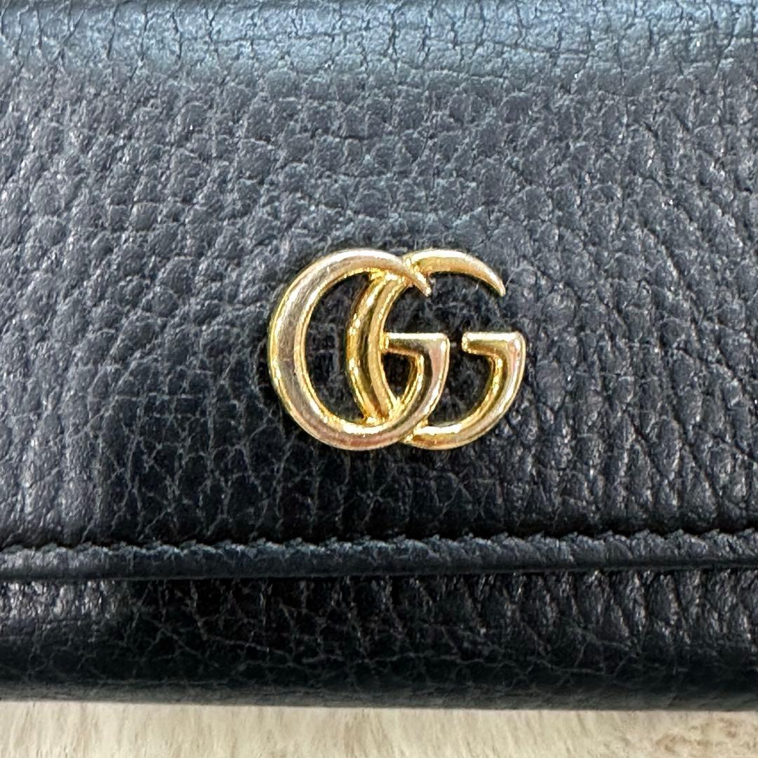 美品 GUCCI キーケース GGマーモント 6連 ブラック レザー