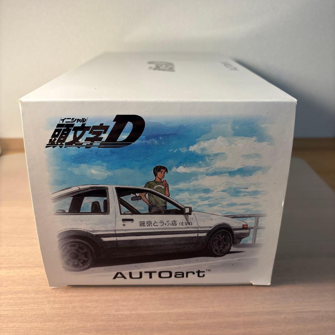 オートアート　頭文字D トヨタ スプリンター トレノ AE86 1/18