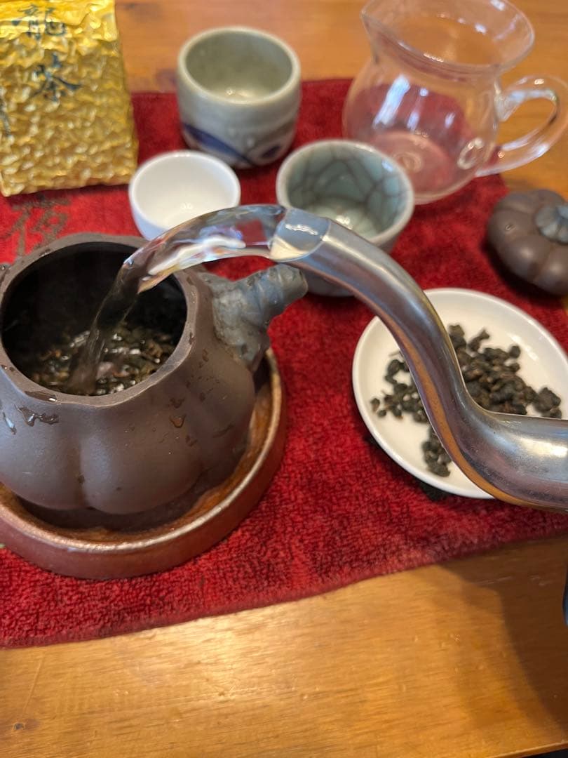 台湾好茶】新発売 頂級 凍頂烏龍茶 五分火 中強い焙煎