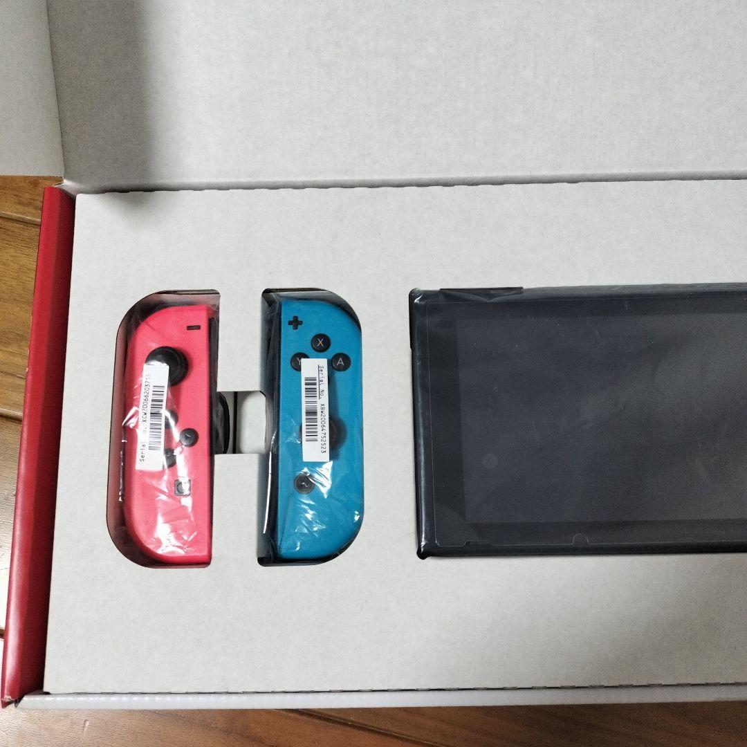 Nintendo Switch 本体 青/赤 付属品付き　箱あり