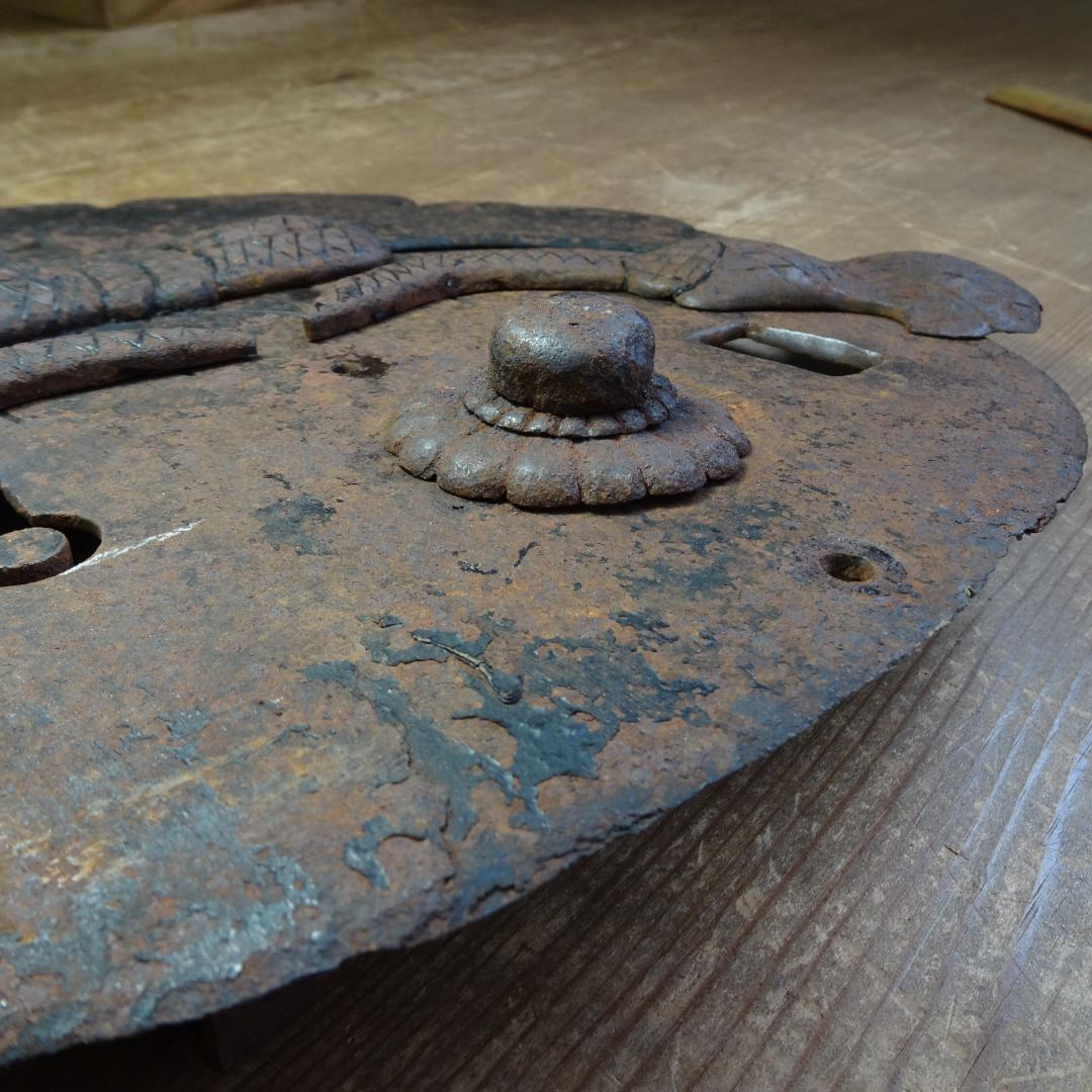 錆び鉄　古鉄　蔵 金具　アンティーク　金物　土蔵の蔵戸の金具