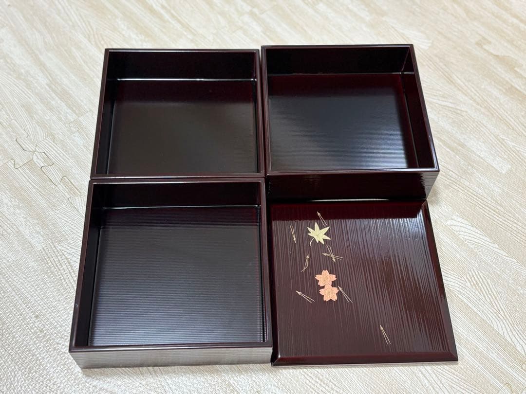 三段重箱 漆器 曽根工芸 金箔入り