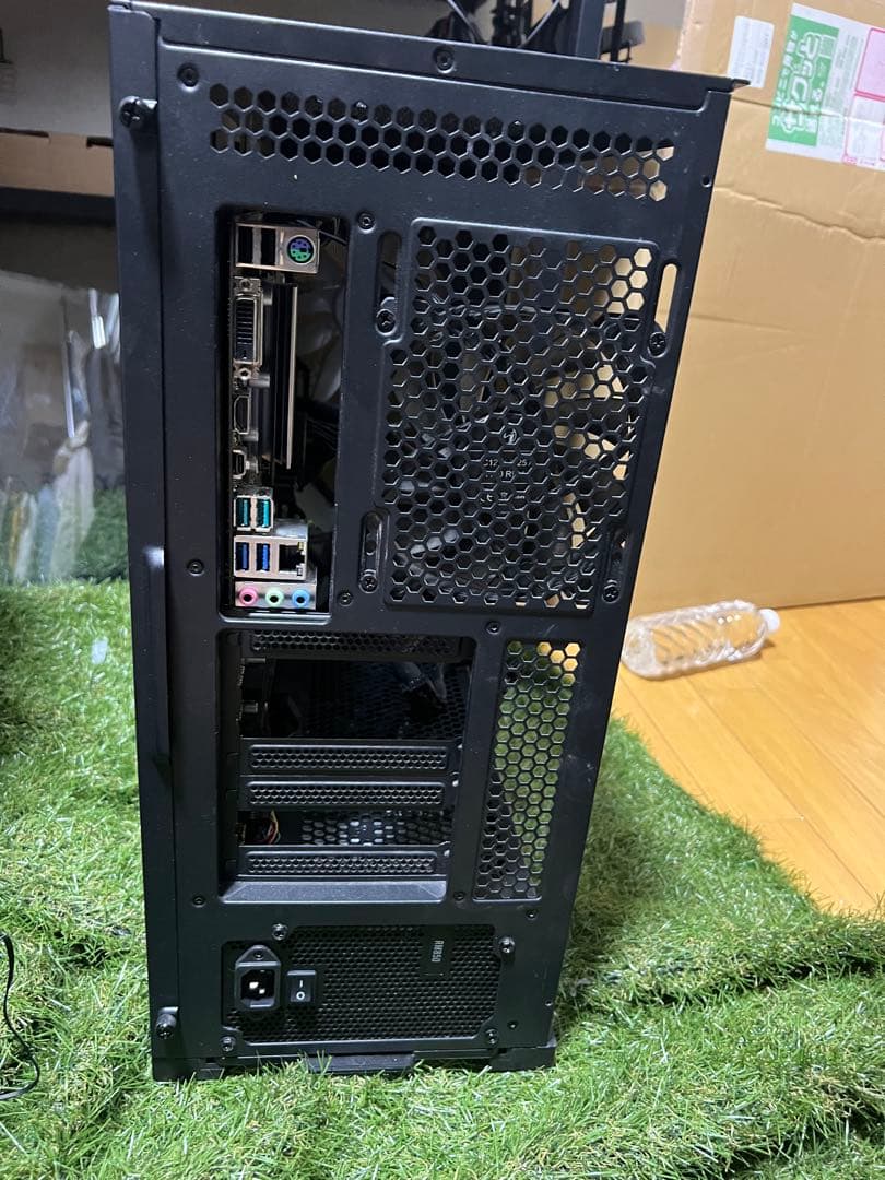 【あ】PCケース、ASUS B450マザーボード、CorsairRM850