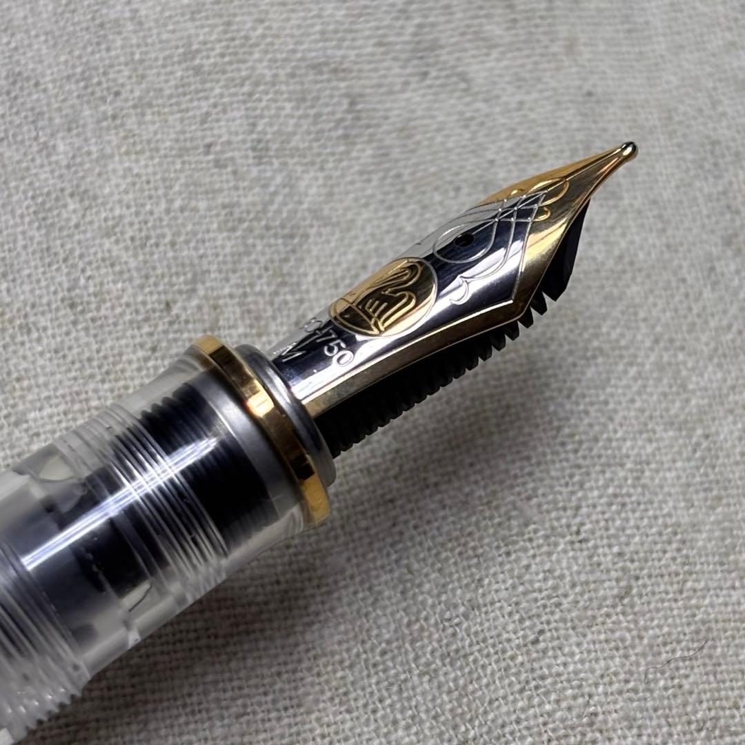 PelikanスーベレーンM800デモンストレーター万年筆刻印有18C-750M