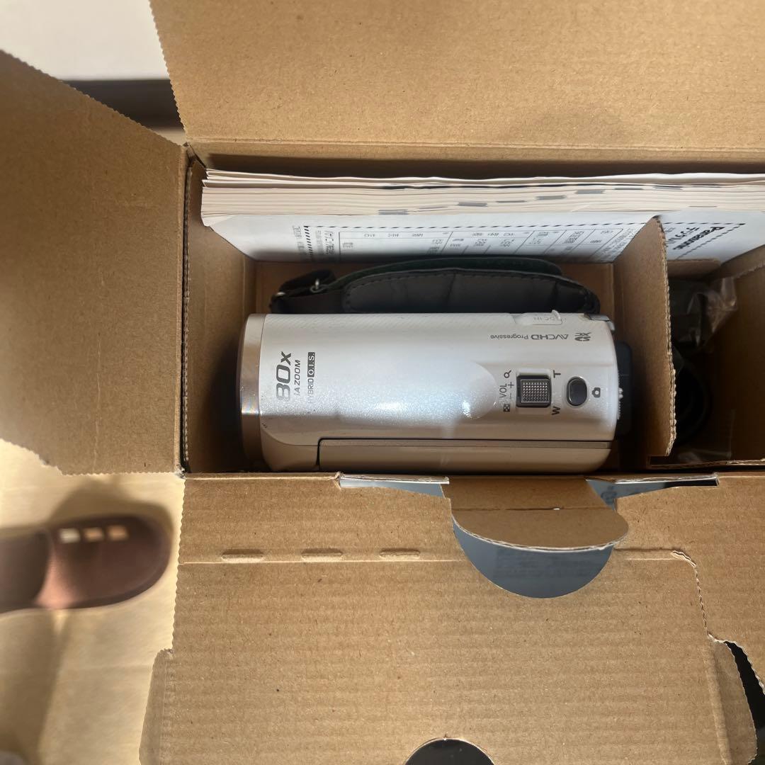 Panasonic HC-V520M ビデオカメラ