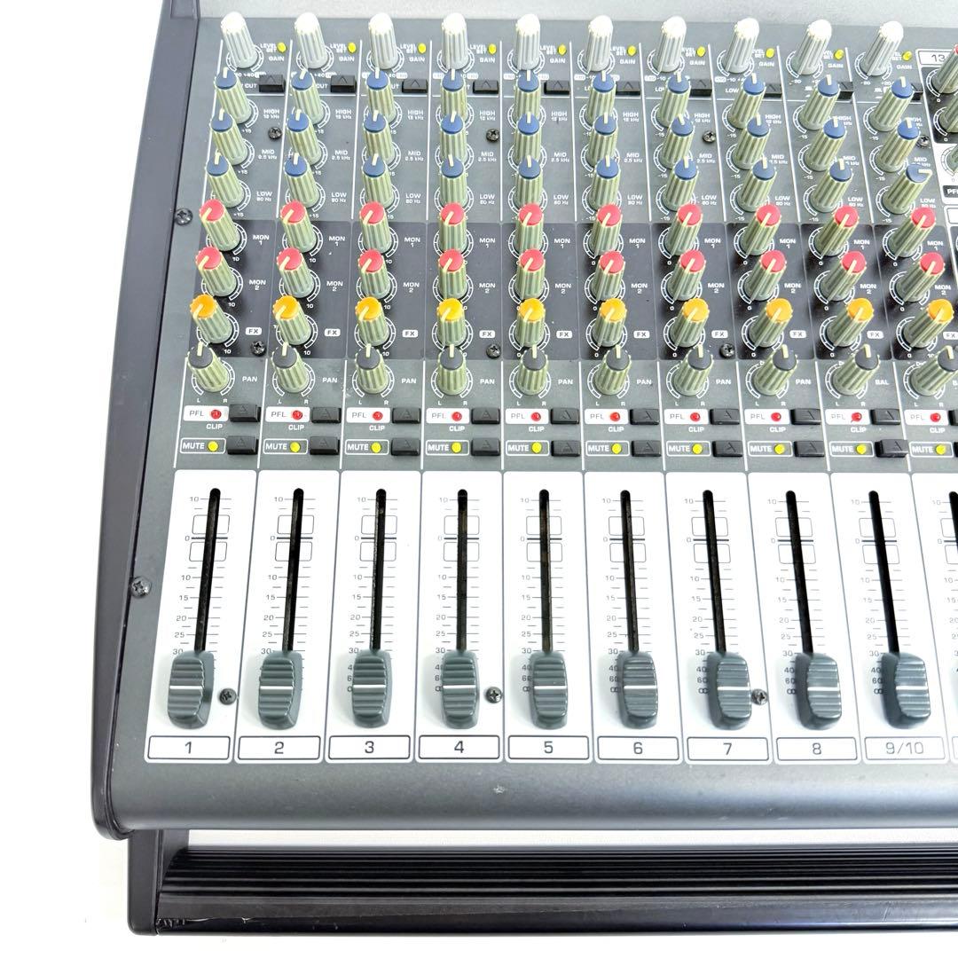 【完動品】BEHRINGER PMP4000 EUROPOWER