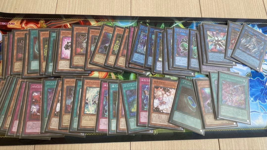 AYA 最終値下げ。遊戯王 引退品 まとめ売り 使用総額30万以上 デッキ