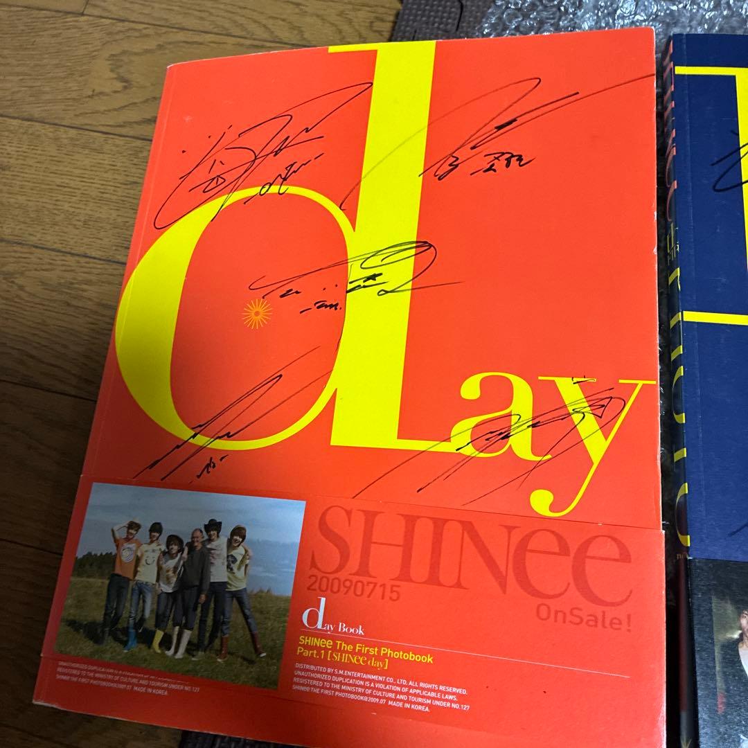 ‼️‼️超希少品5人全員直筆サイン入‼️‼️SHINee シャイニー写真集