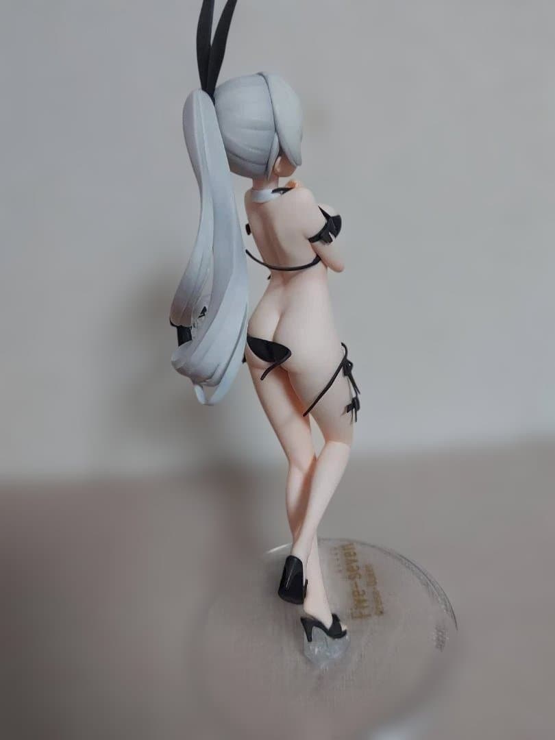 ドールズフロントライン フィギュア　Five-seven水着重傷ver.