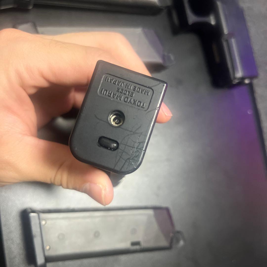 Glock 19 東京マルイ　ガスガン マガジン4本付き