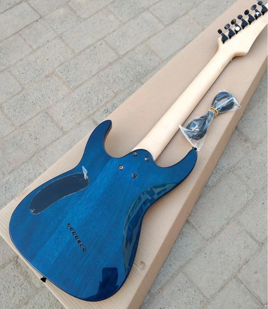 青いエレキギター 7弦 メーカー不明