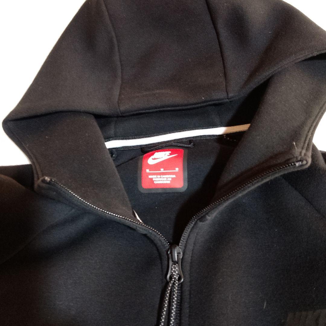 Nike テックフリースジップアップ