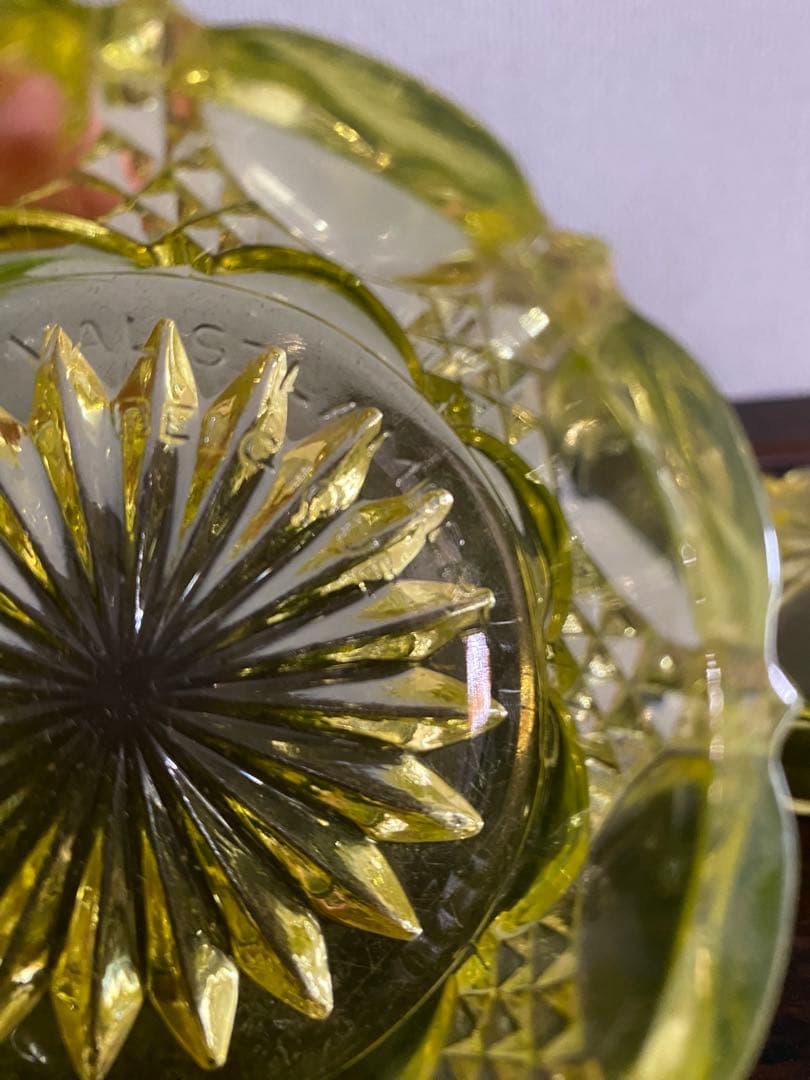 ベルギー ヴァルサンランベール ウランガラス 小物入れ