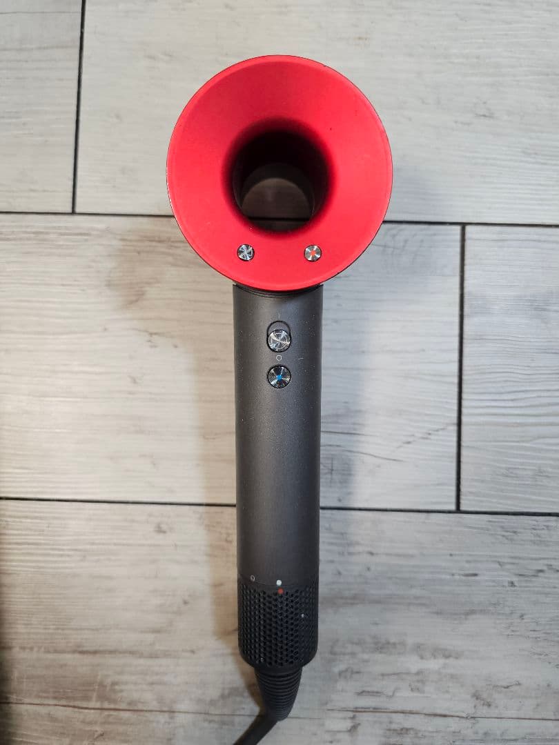 圧倒的最安　保証付　ダイソン　メンテナンス済　dyson　レッド　1点限り！