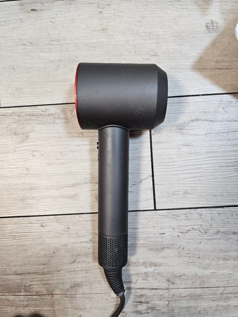 圧倒的最安　保証付　ダイソン　メンテナンス済　dyson　レッド　1点限り！