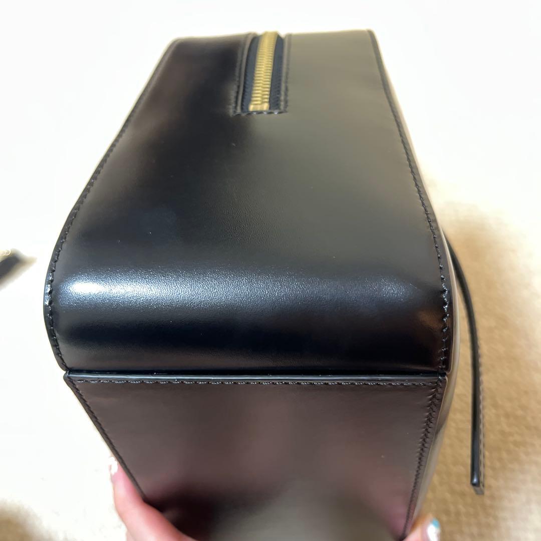 A.P.C. VIRGINIE ボックスバッグ　お値下げ可能