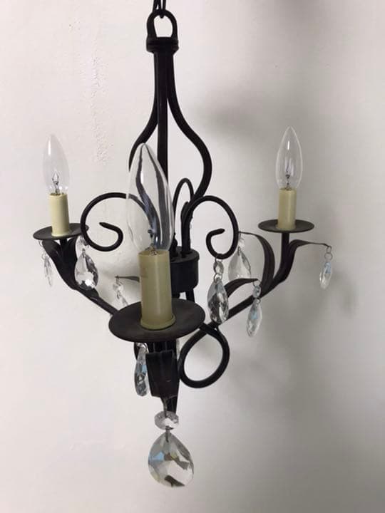 シャンデリア 照明 アンティーク風 中古 ムーラ アストル シャンデリア