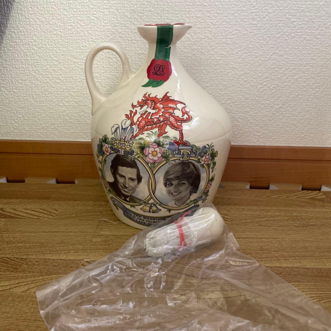 未開栓 ダグラスレイン社製 英国王室 御成婚記念 ハウス・オブ・ピアーズ 未開栓 ダグラスレイン社製 英国王室 御成婚記念 ハウス・オブ・ピアーズ