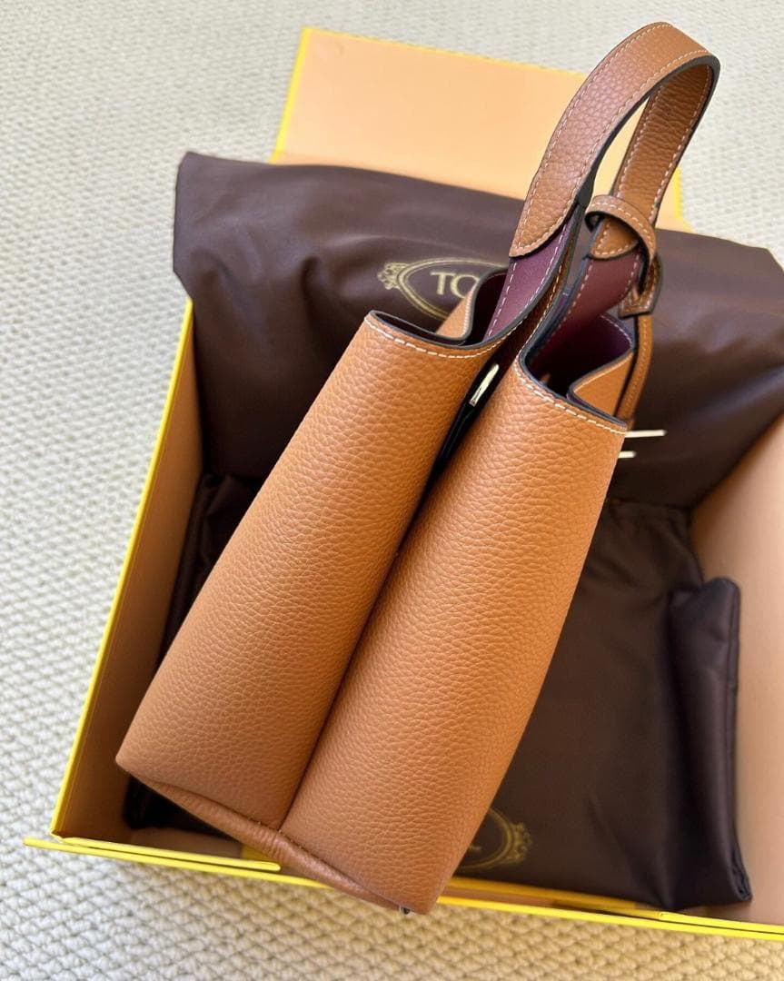 極美品！ブラウン レザー ショルダーバッグ