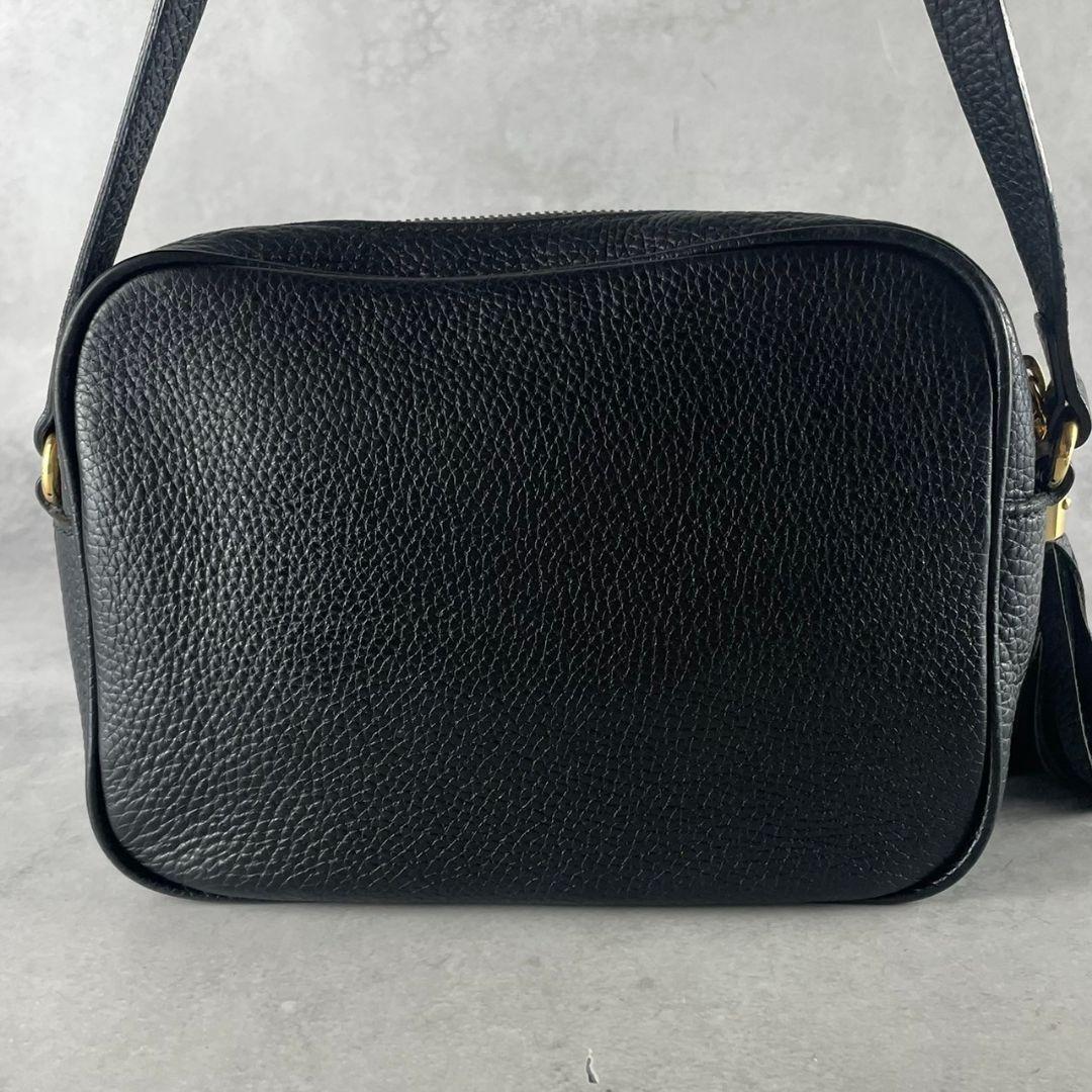 GUCCI ブラックレザー ショルダーバッグ タッセル　カメラバッグ　ソーホー