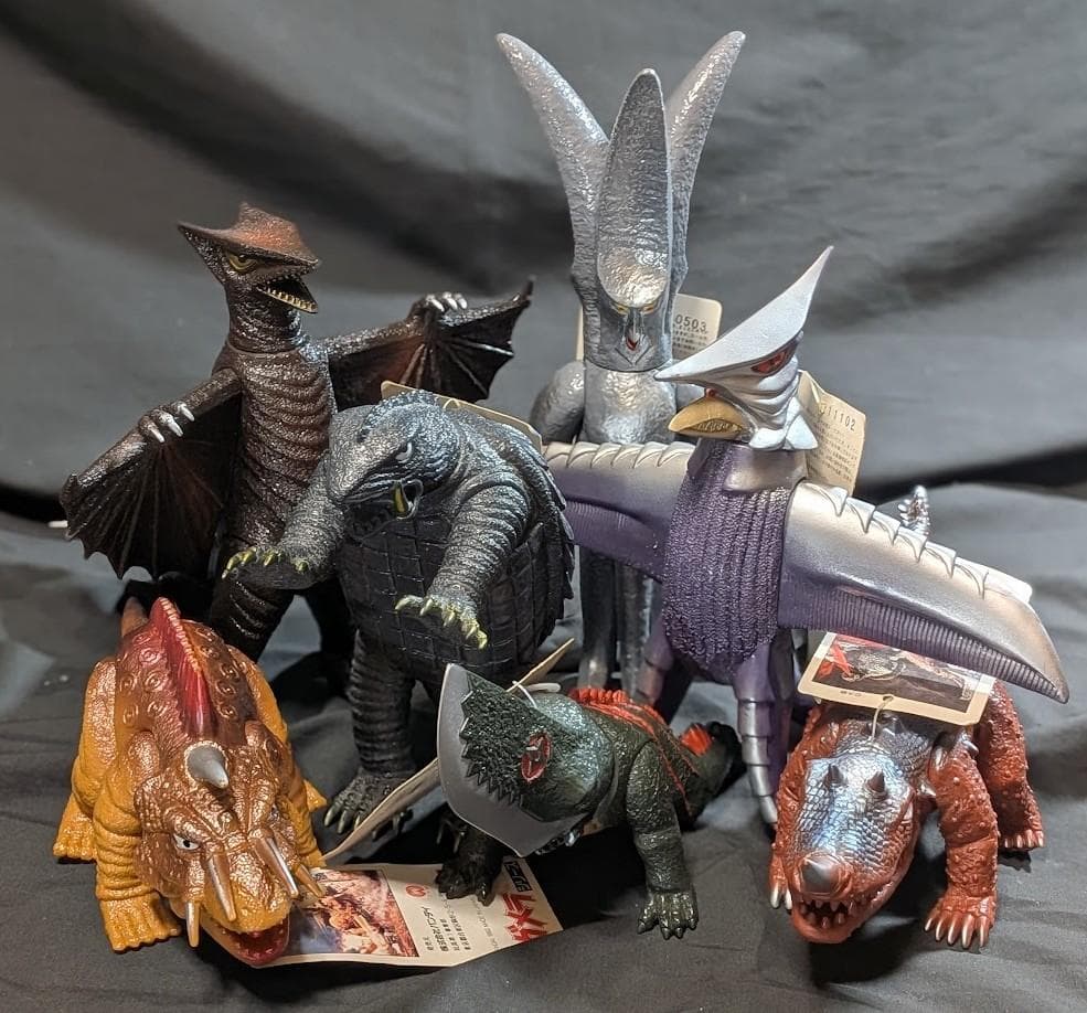 昭和ガメラ＆対戦怪獣（バンダイ）タグ付ソフビ コンプリート７体セット 昭和ガメラ＆対戦怪獣（バンダイ）復活大結集コンプリート7体セット