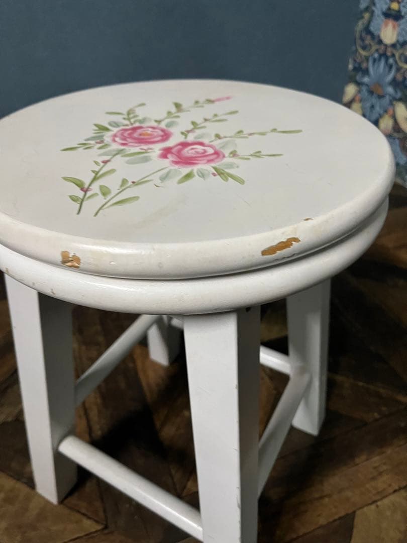 白家具 回転 スツール 椅子 薔薇 インテリアアンティーク