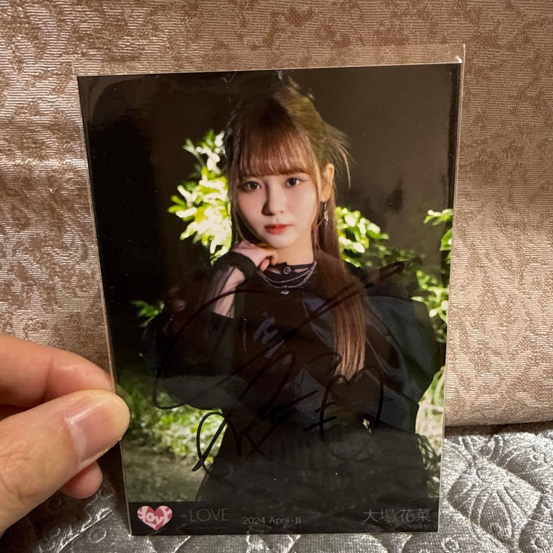 9 直筆サイン入り写真 大場花菜 イコラブ ＝LOVE - メルカリ