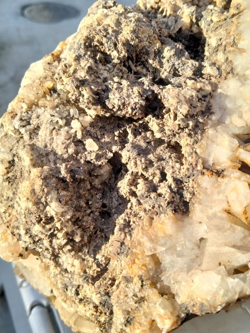 長野県 天然水晶 栗生水晶山産 骸晶水晶 水晶 原石 2.8キロ 大