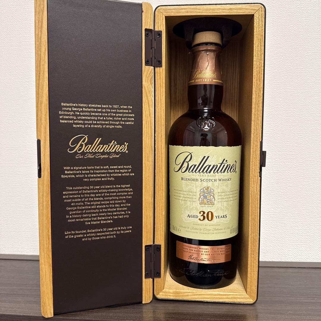 30年熟成 Ballantine's スコッチウイスキー 木箱、空き瓶 - メルカリ